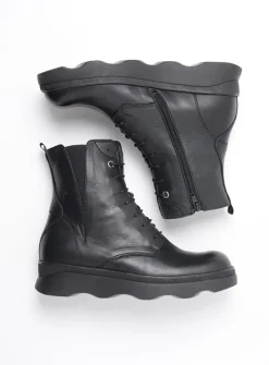 Veterlaarzen|Herfst/Winter<Wolky Akita - zwart leer zwartleer