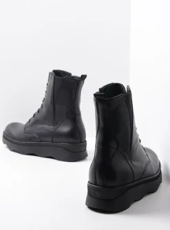 Veterlaarzen|Herfst/Winter<Wolky Akita HV - zwart leer zwartleer