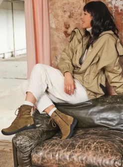 Hoge Veterschoenen|Veterlaarzen<Wolky Bluff - donker taupe suede donkertaupesuede