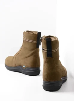 Hoge Veterschoenen|Veterlaarzen<Wolky Bluff DB - donker taupe suede donkertaupesuede