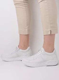 Lage Veterschoenen|Wandelschoenen<Wolky Bounce - wit leer witleer