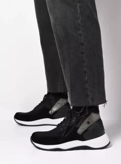 Hoge Veterschoenen|Wandelschoenen<Wolky Crown S2F - zwart stretchleer zwartstretchleer