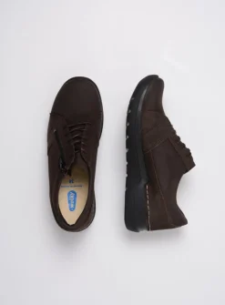 Lage Veterschoenen|Wandelschoenen<Wolky Feltwell - donkerbruin nubuck donkerbruinnubuck