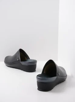 Slippers|Klompen<Wolky Go - zwart leer zwartleer