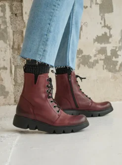 Hoge Veterschoenen|Veterlaarzen<Wolky Hope XW - bordeauxrood leer bordeauxroodleer