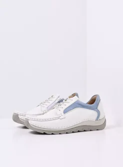 Lage Veterschoenen<Wolky Japura - wit-lichtblauw leer wit-lichtblauwleer