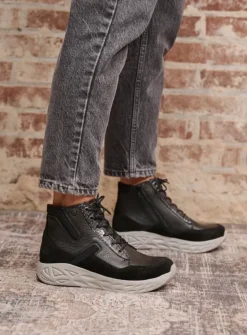 Hoge Veterschoenen|Wandelschoenen<Wolky Leap - zwart combi leer zwartcombileer