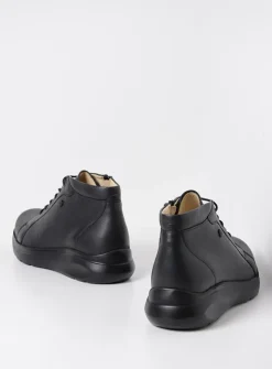 Hoge Veterschoenen|Wandelschoenen<Wolky Lima - zwart leer zwartleer