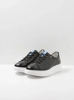 Lage Veterschoenen|Sneakers<Wolky Move it - zwart leer zwartleer