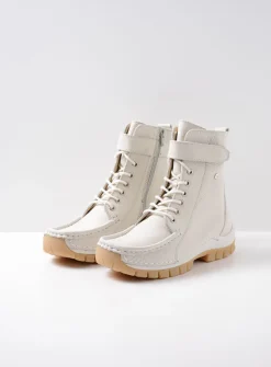 Hoge Veterschoenen|Veterlaarzen<Wolky Reach - creme wit leer cremewitleer