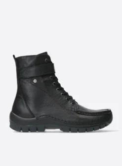 Hoge Veterschoenen|Veterlaarzen<Wolky Reach - zwart leer zwartleer