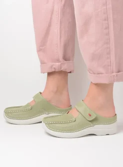 Slippers|Klompen<Wolky Roll Slipper - lichtgroen nubuck lichtgroennubuck