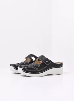 Slippers|Klompen<Wolky Roll Talaria - zwart leer zwartleer