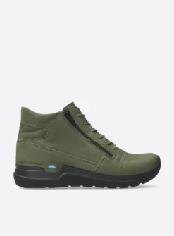 Hoge Veterschoenen|Wandelschoenen<Wolky Why - pesto groen nubuck pestogroennubuck